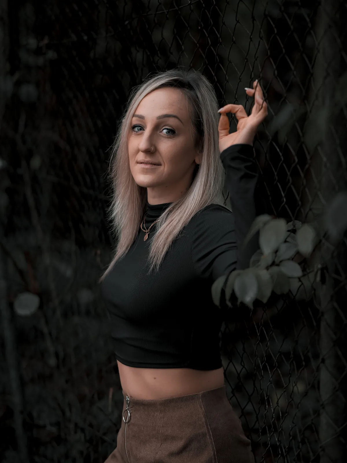 Portrait – Am Zaun